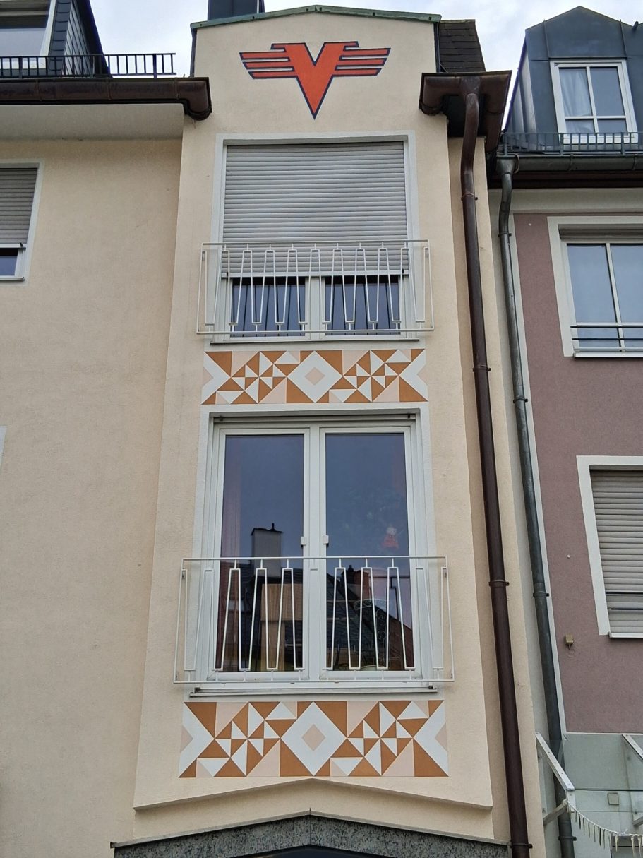 Hausfassade Helmbrechts, abstrakt